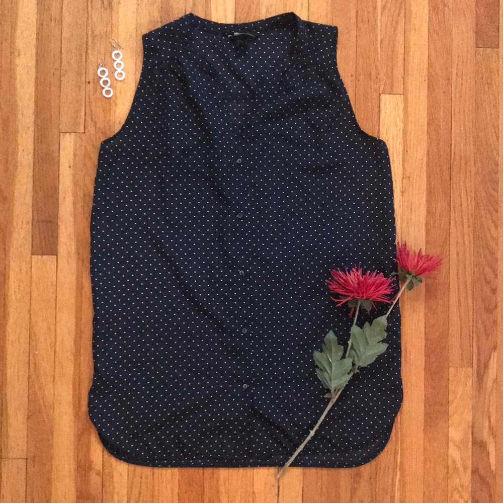 H&M polka dot sleeveless shell size small